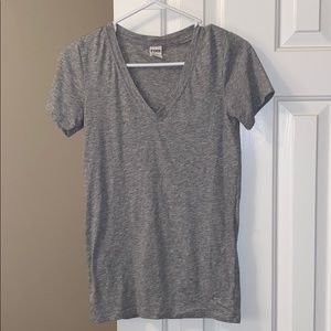 Grey v-neck t very cute soft
